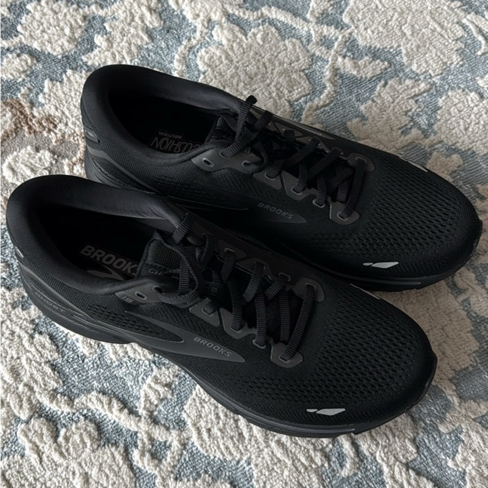 NEW Brooks Ghost 15 Size 12 Running Shoes